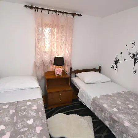 Vakantiehuis Sendy Holiday Ražanac