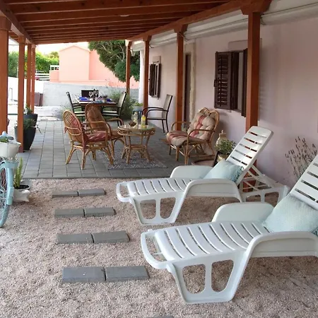 Sendy Holiday Holiday home